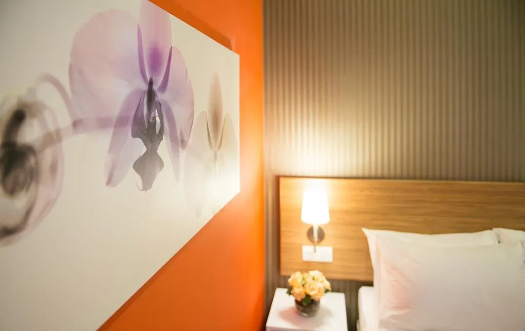 Sovotel @ Uptown 36 Hotel